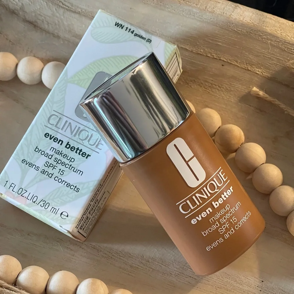CLINIQUE Even Better Makeup Broad Spectrum SPF 15 Foundation In WN 114 G…